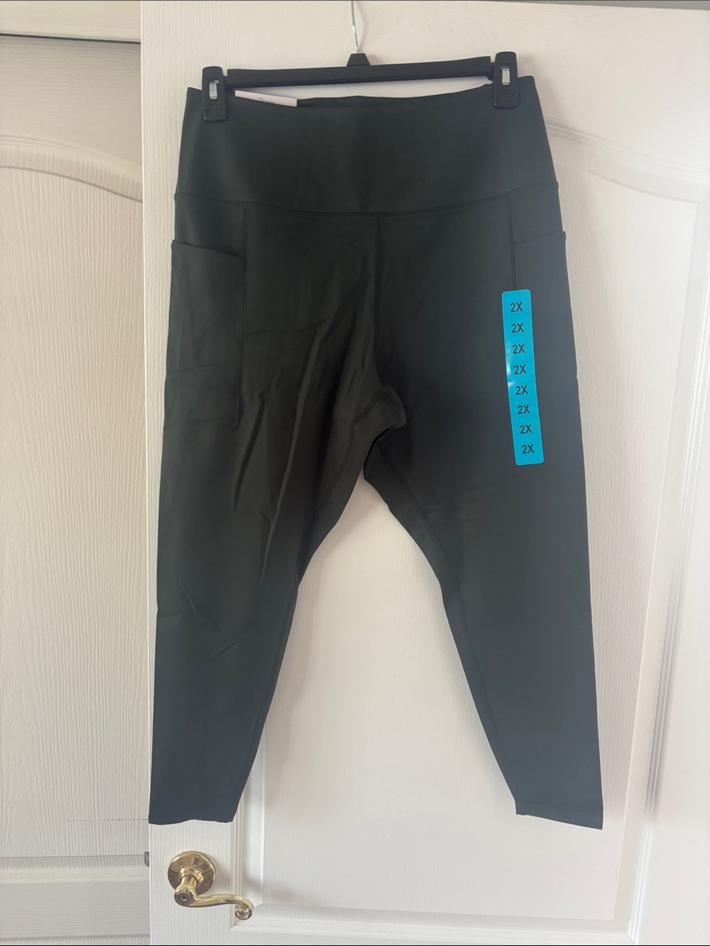 NWT DANSKIN Dark Green Leggings with Side Pockets SIZE 2X